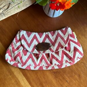 Joyn chevron/zig zag red/natural fabric clutch w/wooden decorative button/snap